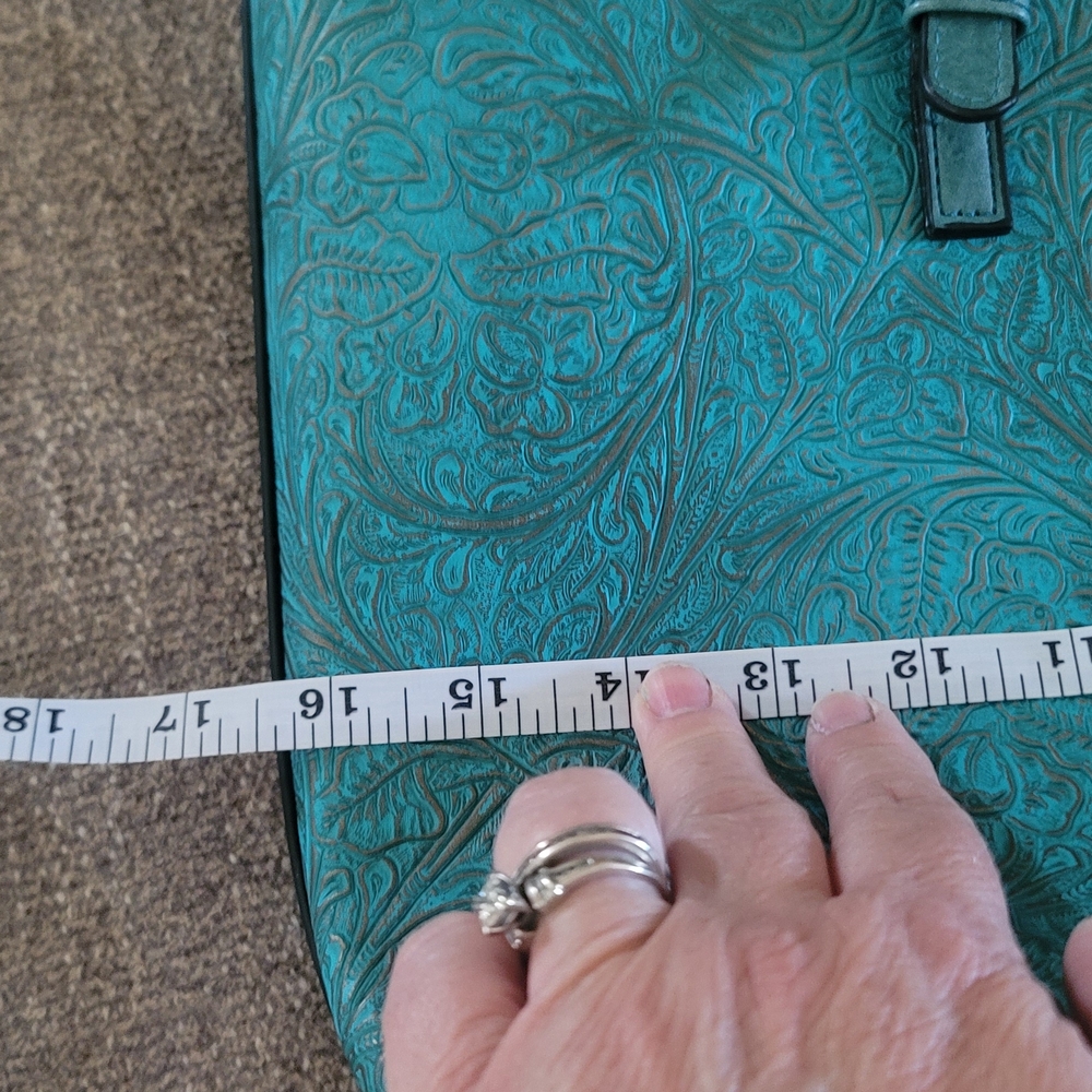 Montana West Teal Tooled Conceal Carry Tote Bag - Picture 7 of 8